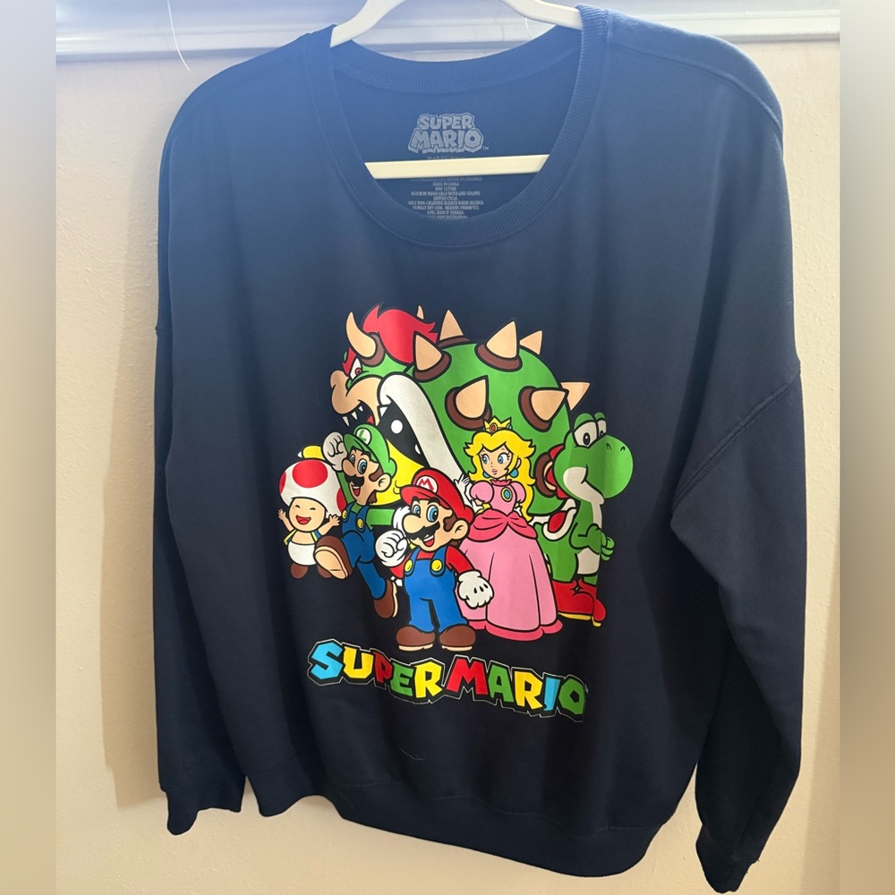 Navy SuperMario sweatshirt